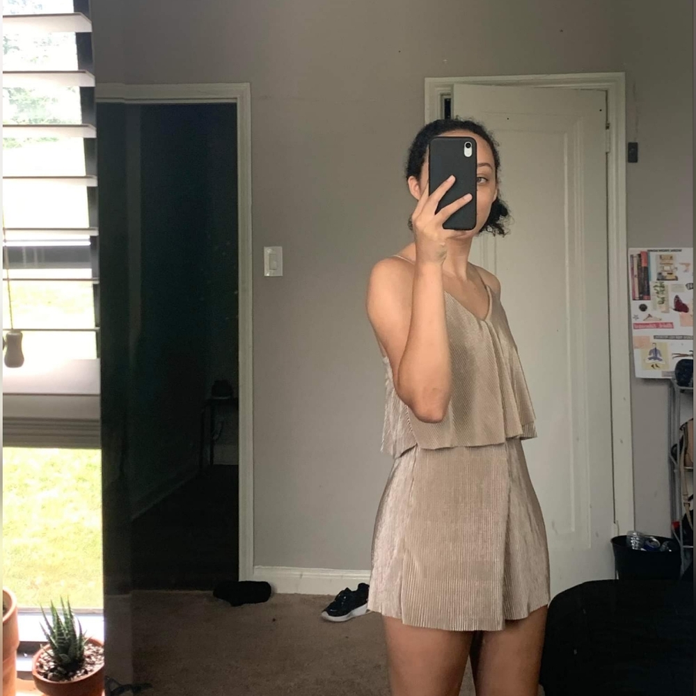 beige ribbed romper, size small